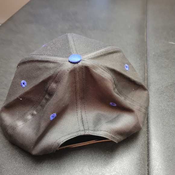 Signed sparkle carwash shirt - Picture 4 of 4